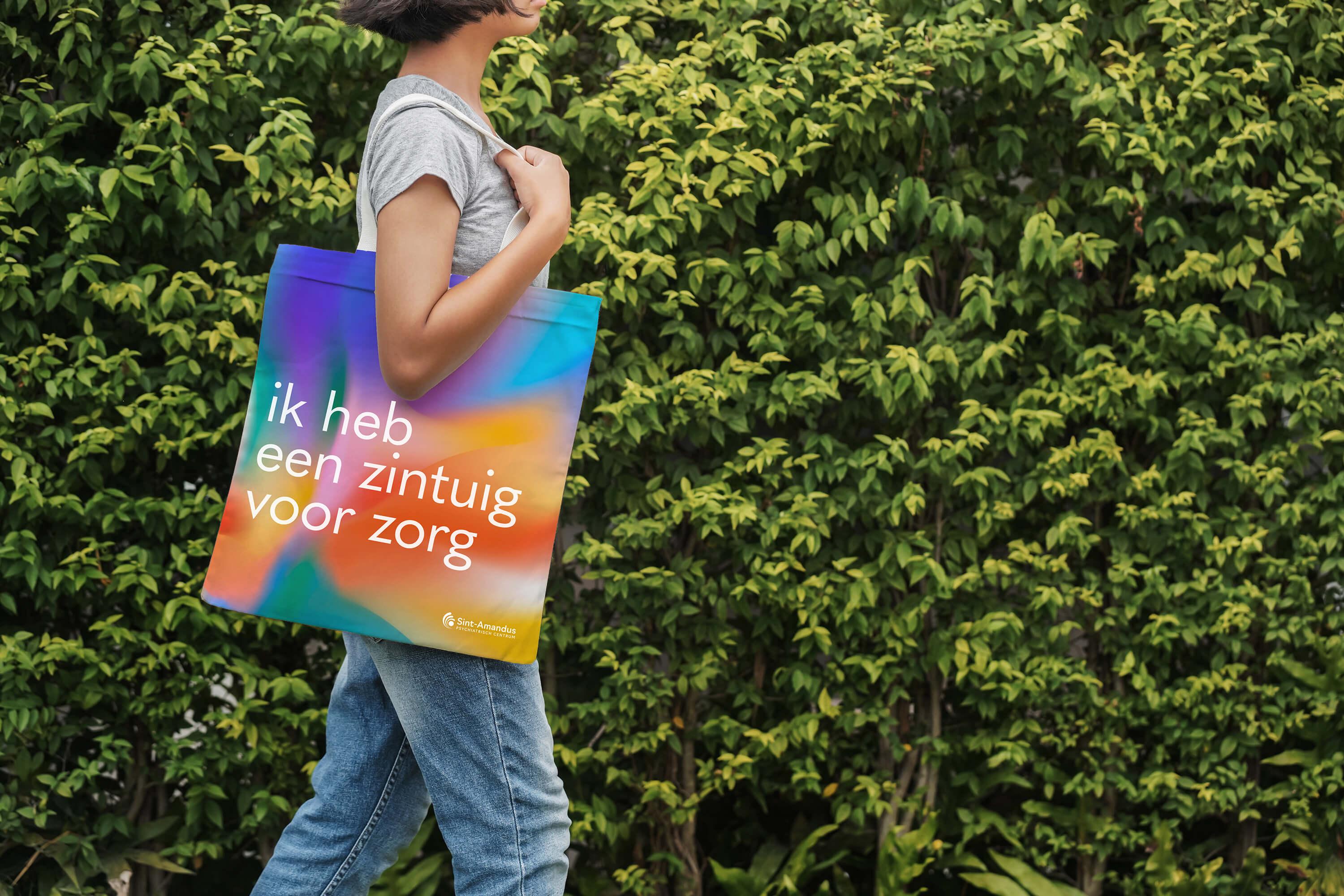 totebag met de employer brand \'zintuig voor zorg\' voor PC Sint-Amandus 