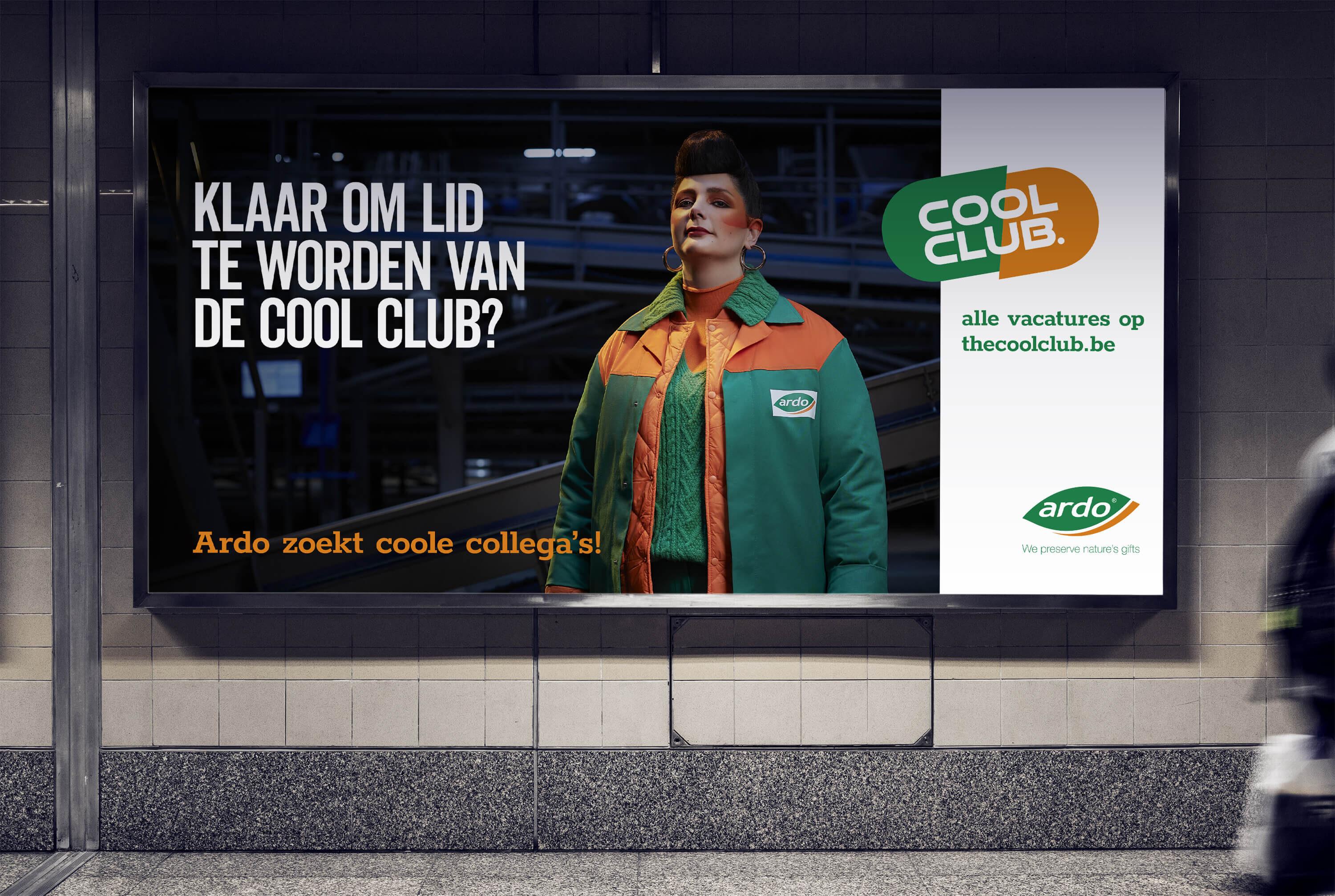 voorbeeld van rekruteringscommunicatie op reclamepaneel